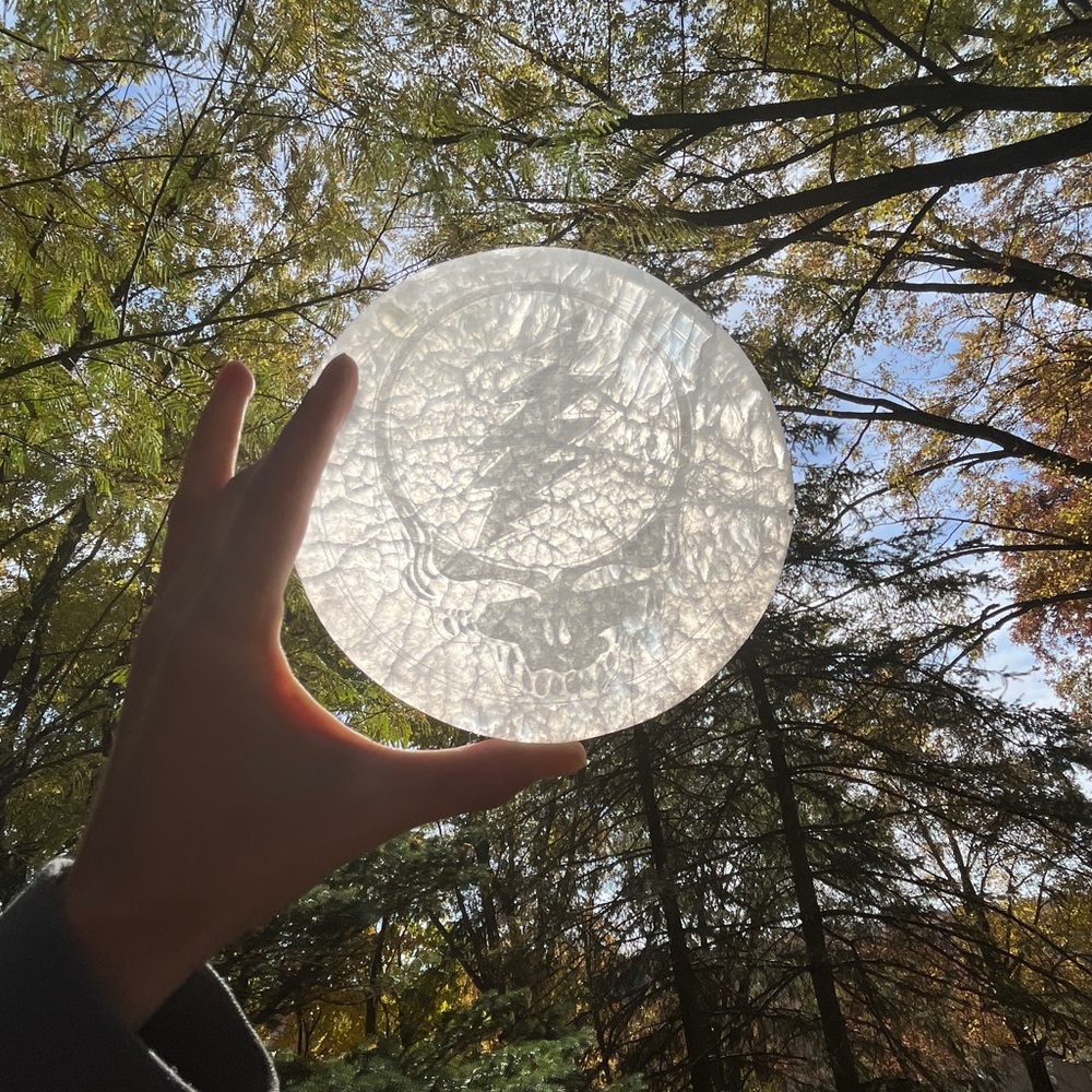 One (1) large gemstone Grateful Dead etched puck - Picture 2 of 5